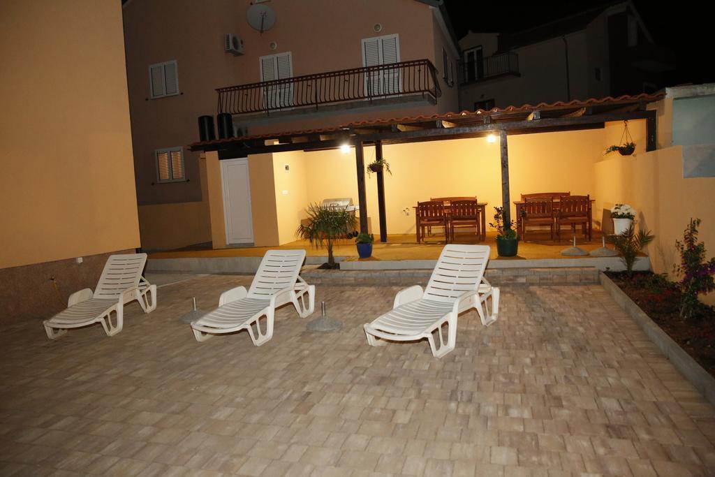 Apartmani Sprljan Βόντιτσε Εξωτερικό φωτογραφία